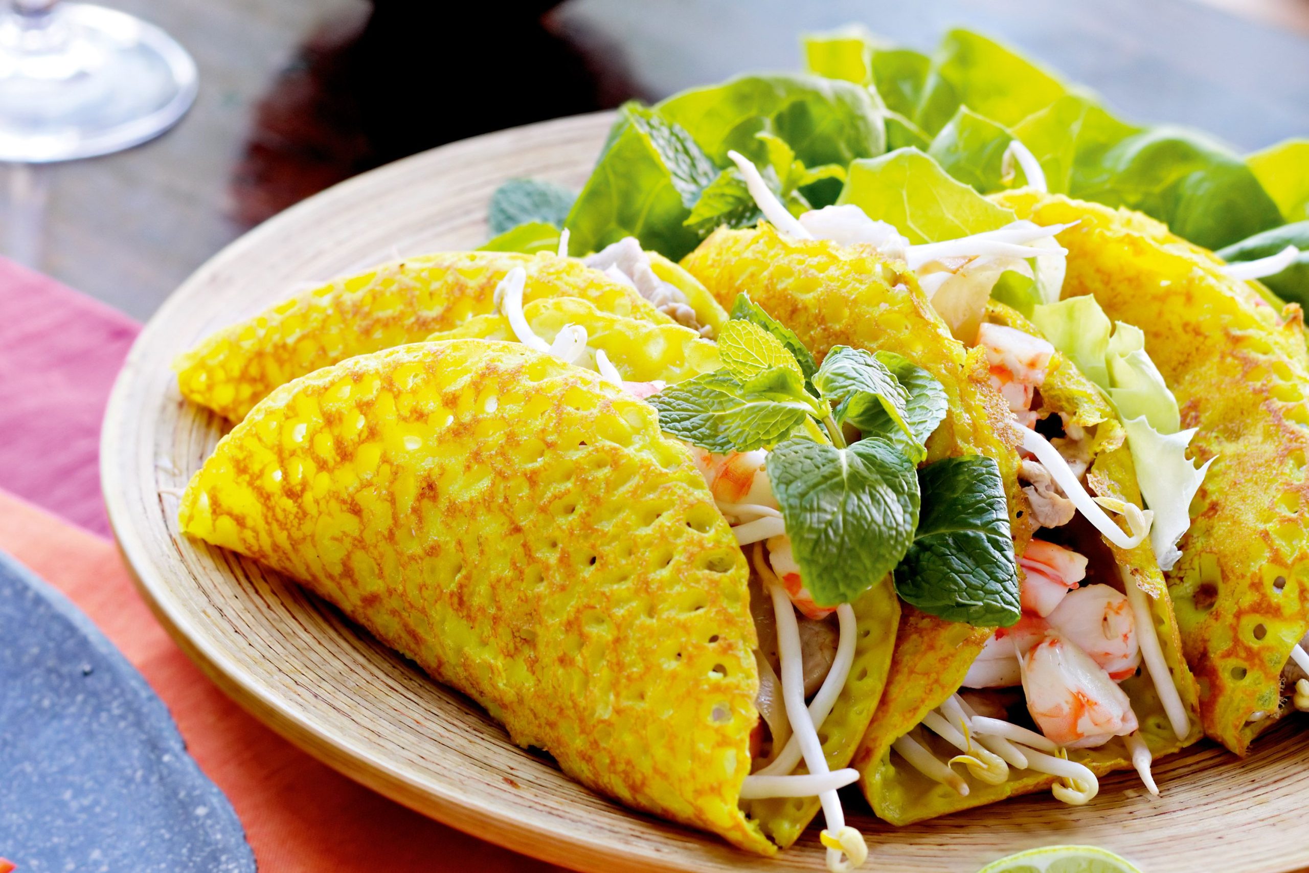 Kuliner Tradisional di Pasar Tan Dinh Saigon: Banh Cuon dan Banh Beo
